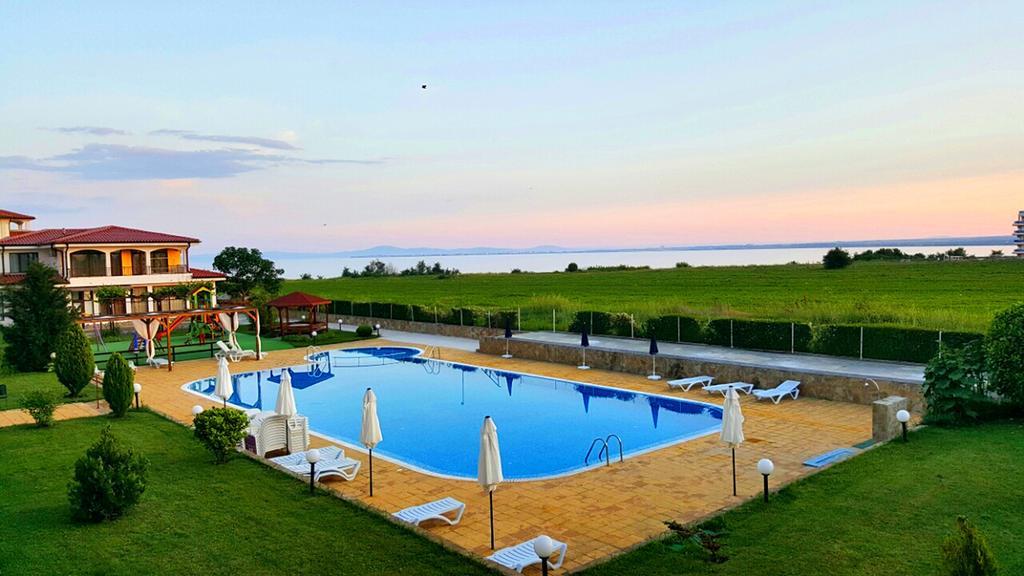 Panoramic Sea View Apartment Равда Екстериор снимка