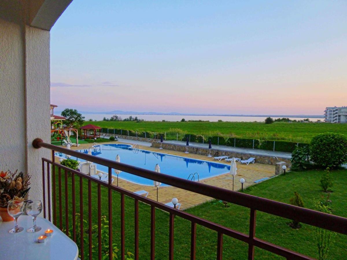Panoramic Sea View Apartment Равда Екстериор снимка